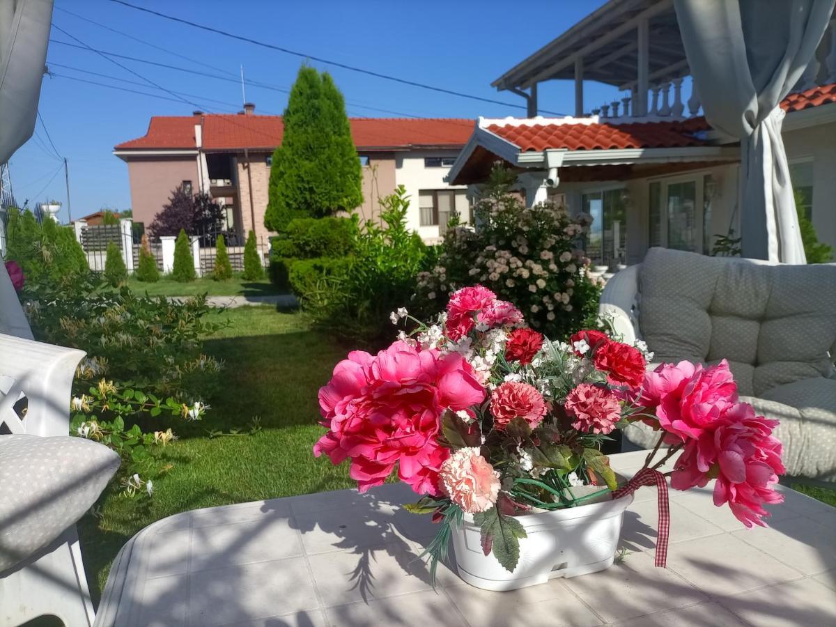 Appartamento Белият Кът Sapareva Banya Esterno foto