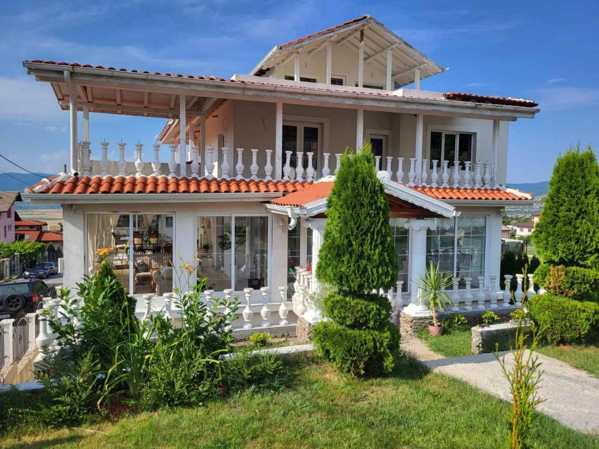Appartamento Белият Кът Sapareva Banya Esterno foto