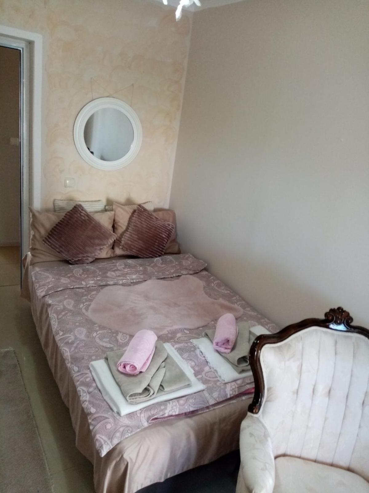 Appartamento Белият Кът Sapareva Banya Camera foto